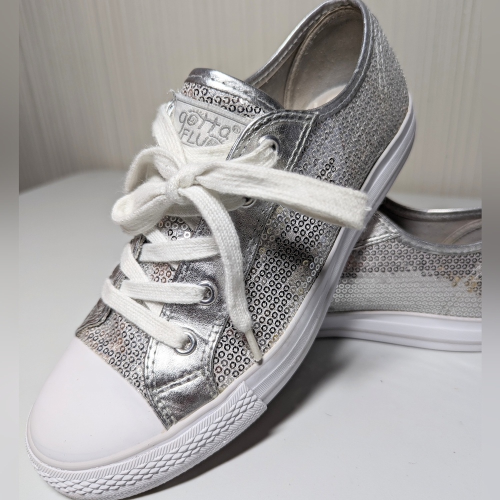 Gotta Flirt Silver Sequined Canvas Sneakers, CA-Disco, Sz 8M